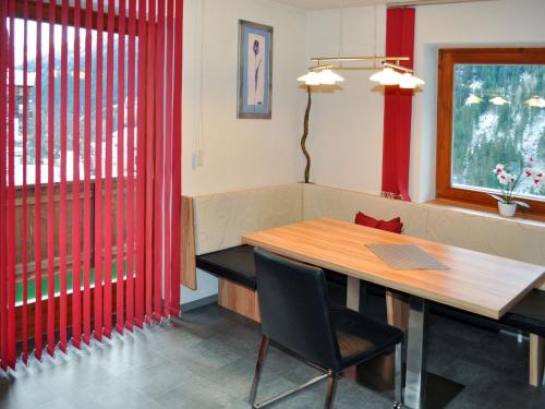  Apartment Miramonte-4 by Interhome in Kappl