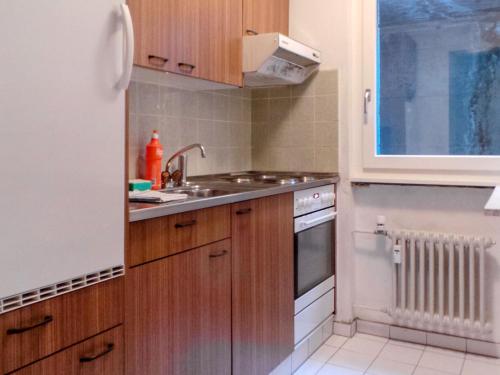 Apartment Kondor by Interhome, Zermatt (photo 4)