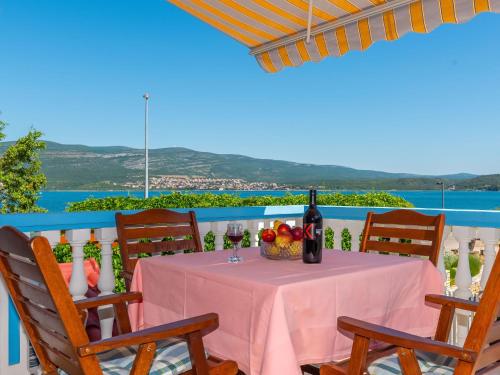 Holiday Home Milka by Interhome in 果尼亞卡林