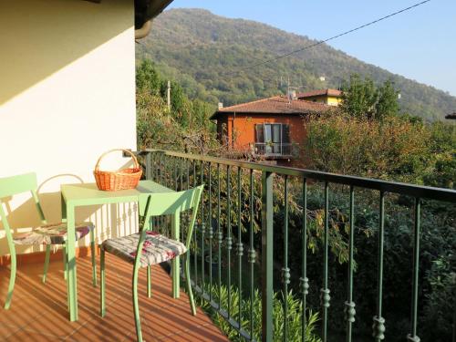  Apartment Il Ciliegio by Interhome in Maccagno Inferiore