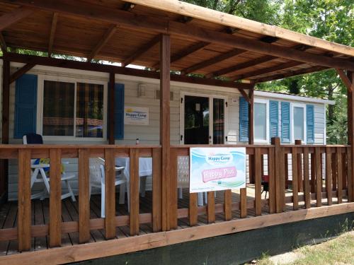  Holiday Home Rosapineta Camping Village-2 by Interhome in Rosapineta
