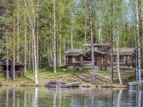 B&B Huuhanaho - Holiday Home Papanmökki by Interhome - Bed and Breakfast Huuhanaho