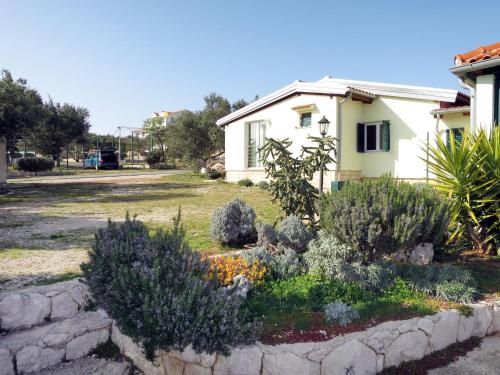  Holiday Home Camp Marko - ROZ336 by Interhome in Zečevo
