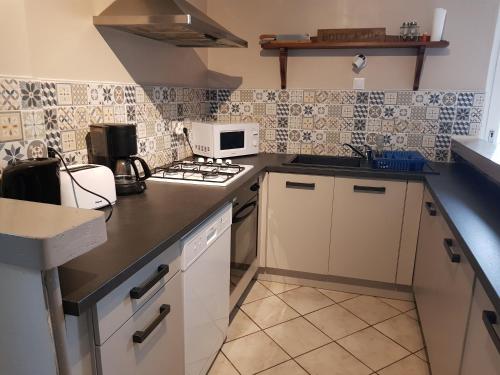 Sandra in Quemper-Guezennec