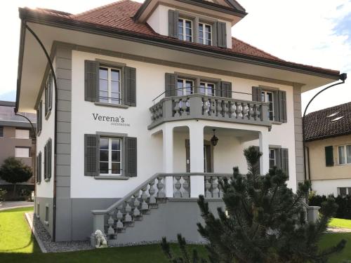 Holiday Home Verena's Boutique Villa au Lac gîte à louer Ombrie