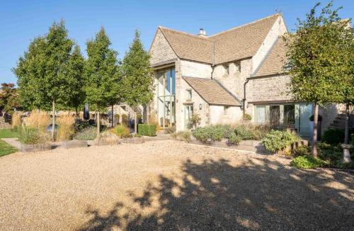 The Barn and Stables gîte à louer North Cerney