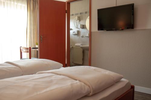 Hotel Bastei 7.0km von Zangberg entfernt