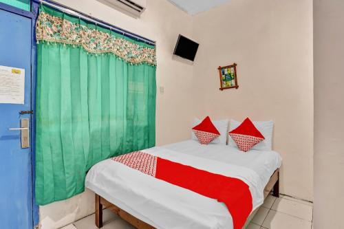 OYO 90523 Homestay Jenggolo