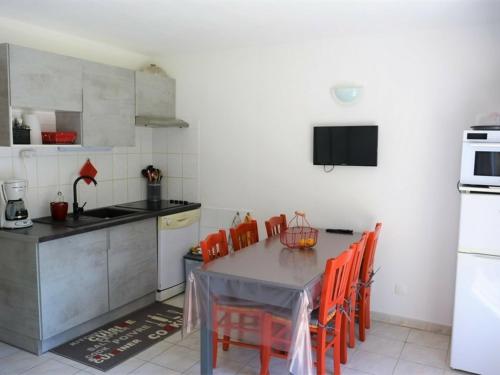 Maison Salavas, 3 pièces, 6 personnes - FR-1-382-108 gîte à louer Salavas