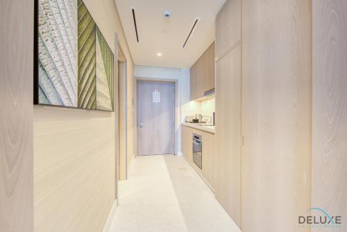 Affluent Studio at The Palm Tower Palm Jumeirah by Deluxe Holiday Homes