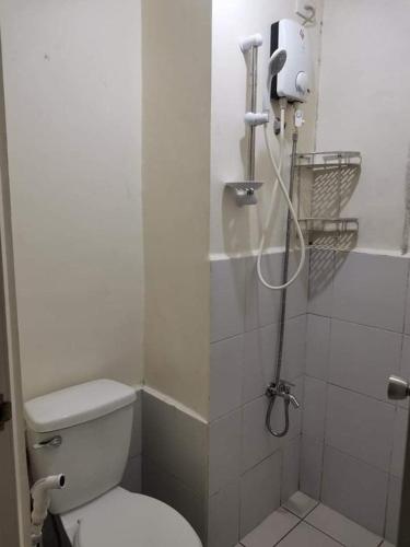 Mack's Awesome Place 11 with Netflix and FastUnliwifi, Manila (fotografie 4)
