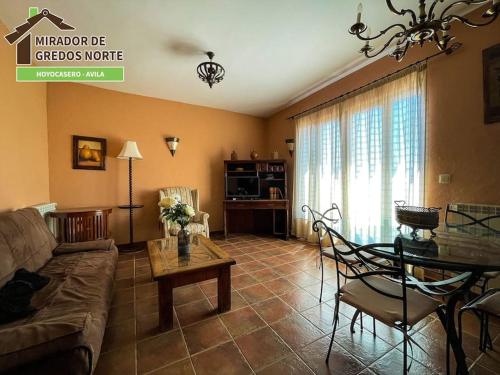 Casa el Mirador de Gredos Norte in Hoyocasero