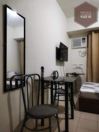 Macks Awesome Place 05 with Netflix and FastUnliwifi, Manila (fotografie 10)