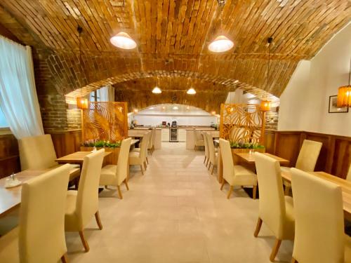 Restaurant, Hotel Liliova Prague Old Town near Lesser Town