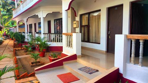 Oasis Beach Rooms