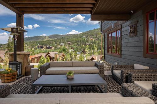 Spacious Elegance, 5 en-suites, hiking trail to town, packed with amenities!, Breckenridge (photo 4)