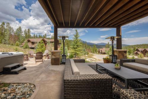 Spacious Elegance, 5 en-suites, hiking trail to town, packed with amenities! in Breckenridge (CO)