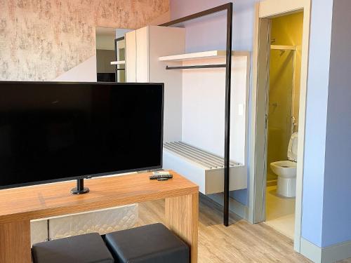 Aion Suites no Centro de Bombinhas - Luxuoso Loft com Localizacao Central