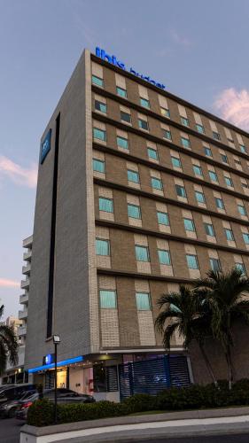 Вхід, ibis budget Barranquilla in Барранкилья