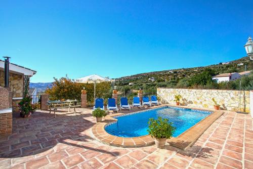  Casa del Valle con Piscina Privada, Unterkunft in Alcaucín