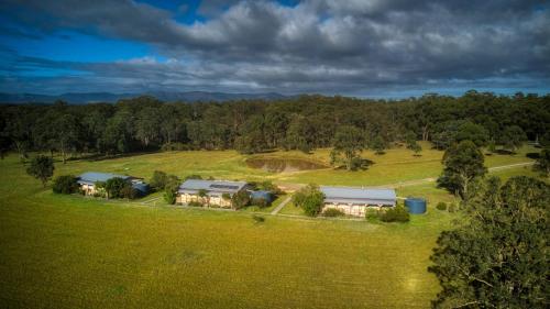 Cottages on Lovedale - Cottage No. 1 (2 bedroom)