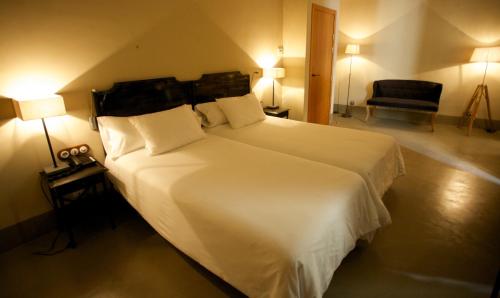 2 twin beds