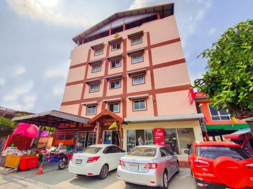 Baan Yuyuen, Pathum Thani