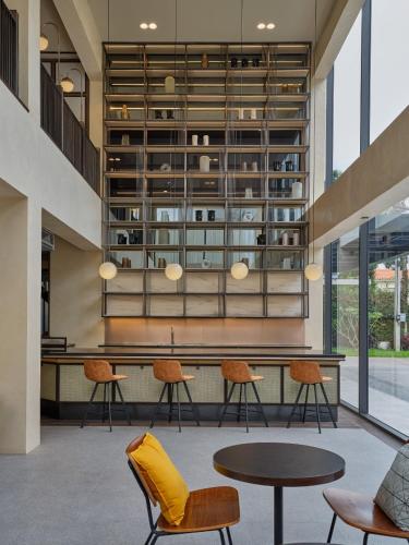 ห้องอาหาร, เดอะ ควอเตอร์ อ่อนนุช บาย ยูเอชจี (The Quarter Onnut by UHG) near สถานีรถไฟฟ้าอ่อนนุช