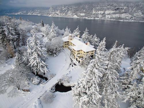 Columbia Gorge Hotel & Spa - image 13