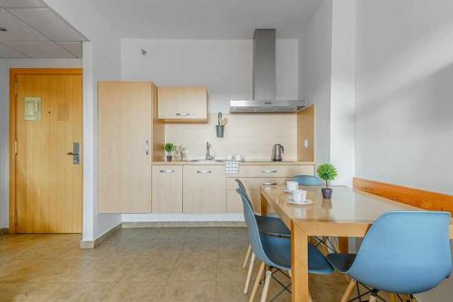  Apartamento junto a la playa 4p piscina y parking in Punta Umbría