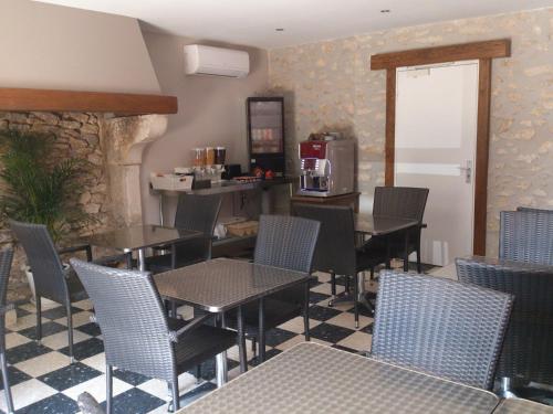 Pub/Lounge, Hotel Les Petits Oreillers in Saint-Martin-d'Ardeche
