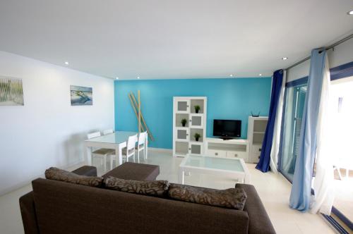 Two-Bedroom Apartment room in Livingtarifa Apartamento alegria