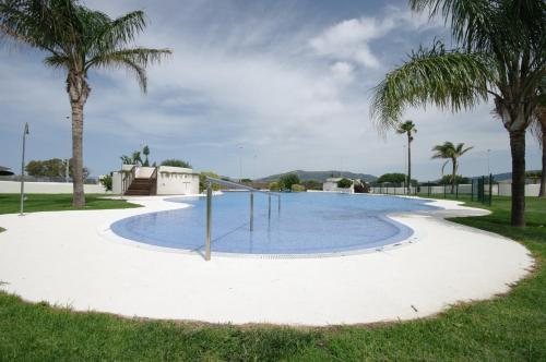 Apartment with Pool View  image 3