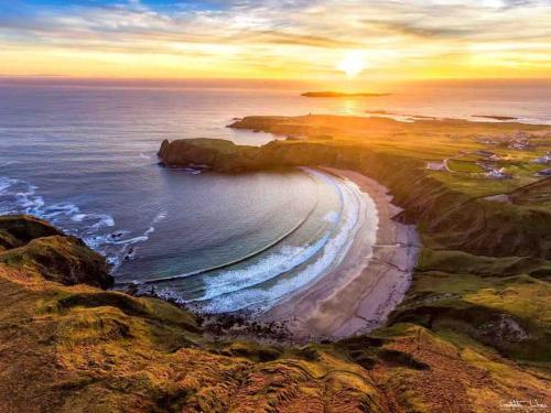 Silver Strand Chalets in Glencolmcille