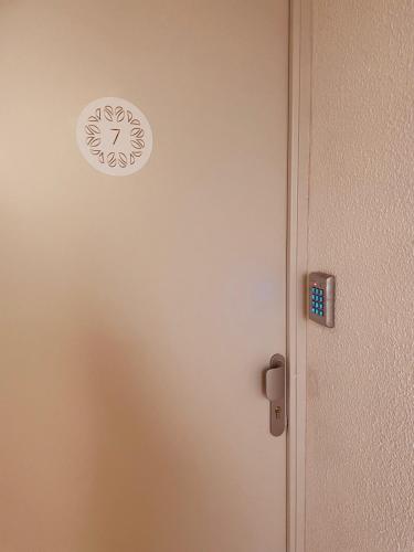 設施, 大不列顛酒店 (Hôtel Le Britannic) in 市中心