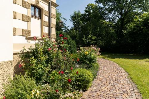 Hotel Fantasia - image 4
