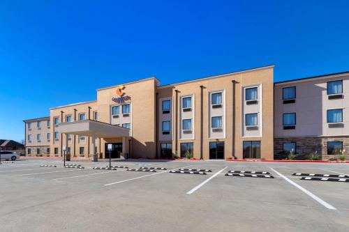 Comfort Inn & Suites Harrah