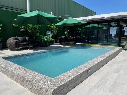 The Sky Inn – Kuantan, WV