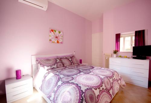 Sophie's Choice - image 7