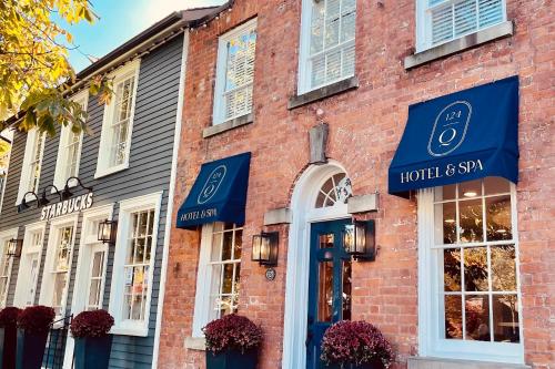 124 on Queen Hotel & Spa - Accommodation - Niagara on the Lake