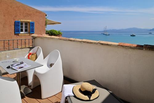 エスカール コート シュール ホテル