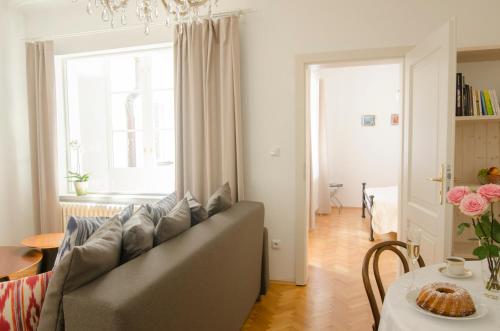 Wishlist Prague Residences - Charles Bridge Karlova - image 4