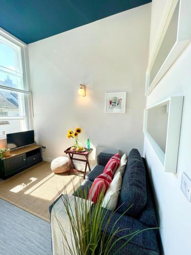 Picture of The Bank Flats Warleggan -Lively Central Falmouth Apartment