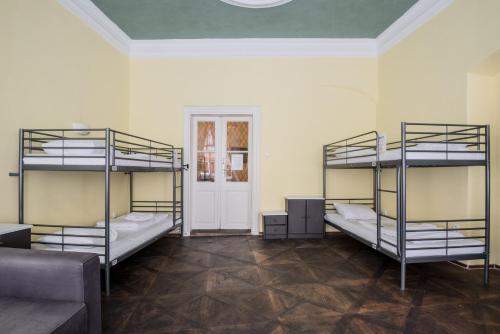 Charles Bridge Hostel & Apartments - image 5