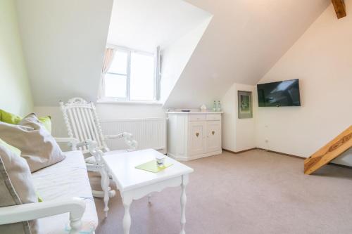 Allgäuer Genusshotel und Historischer Dorfgasthof Hirsch Allgäuer Genusshotel und Historischer Dorfgasthof Hirsch