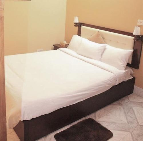 Maple Crest Service Apartment — Photo 3