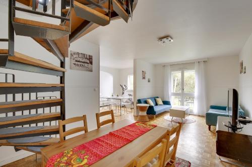 Chic house with babyfoot and gym gîte à louer La Minière