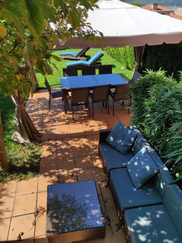  LAS LAGUNAS chalet adosado para máx 10, no recomendable para grupos de jóvenes in 36960 Sanxenxo