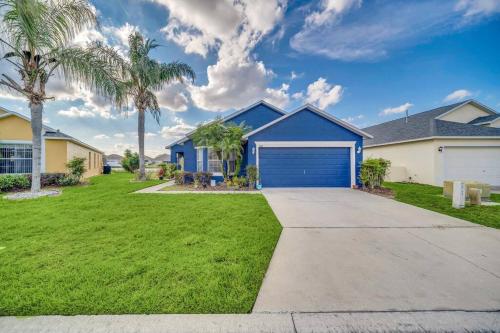 Luxury & Comfortable Oasis in Gated Community near Disney, Seaworld, Universal, & Discovery