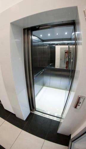 Hostel Moving - image 6